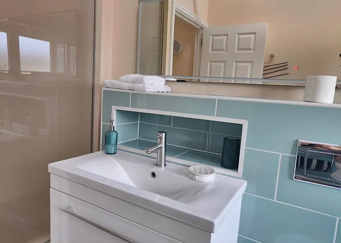 Clifton House O2 & Excel Rooms With Private Bathroom And Breakfast Option London